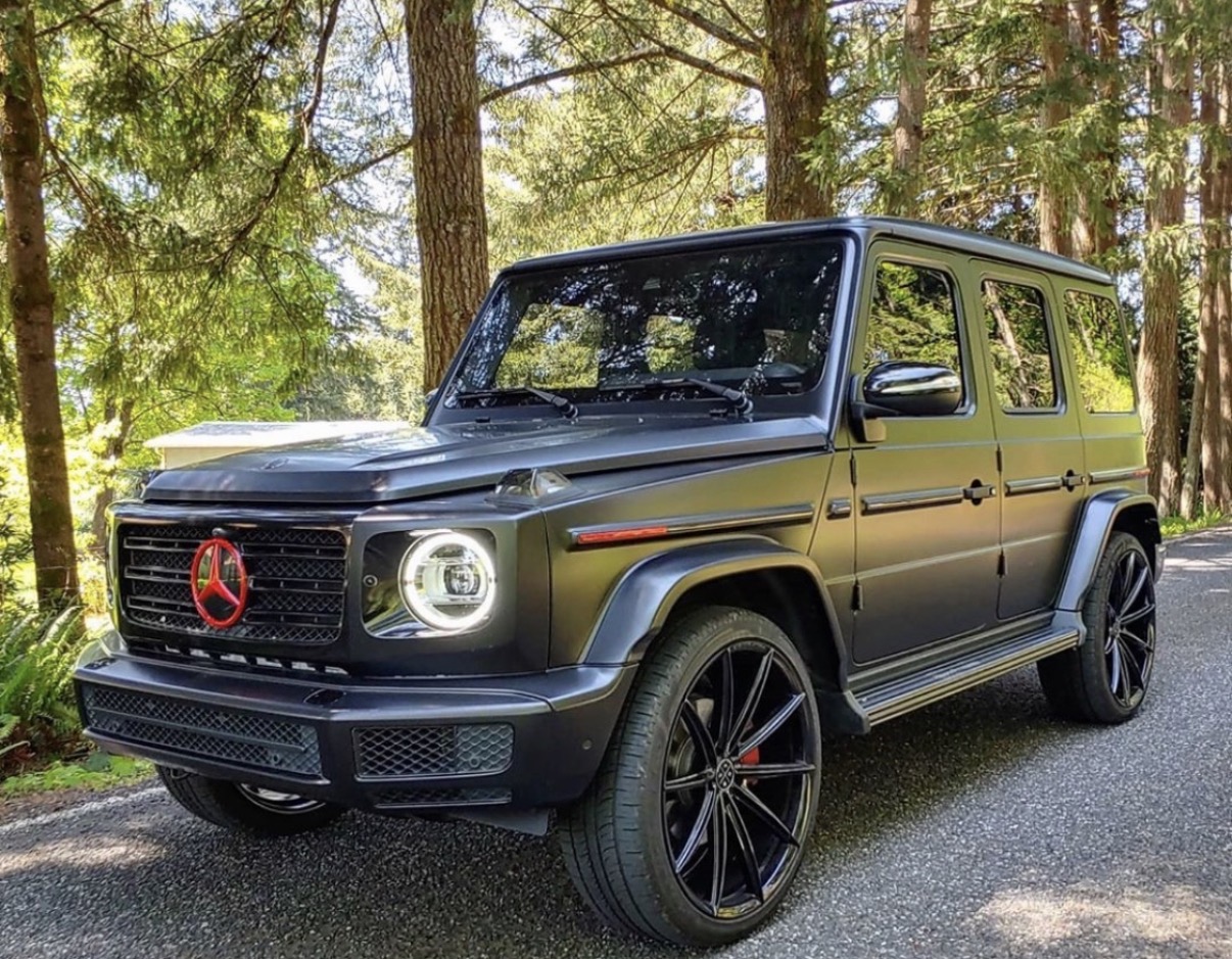 Mercedes G-Wagon matte olive wrap side view