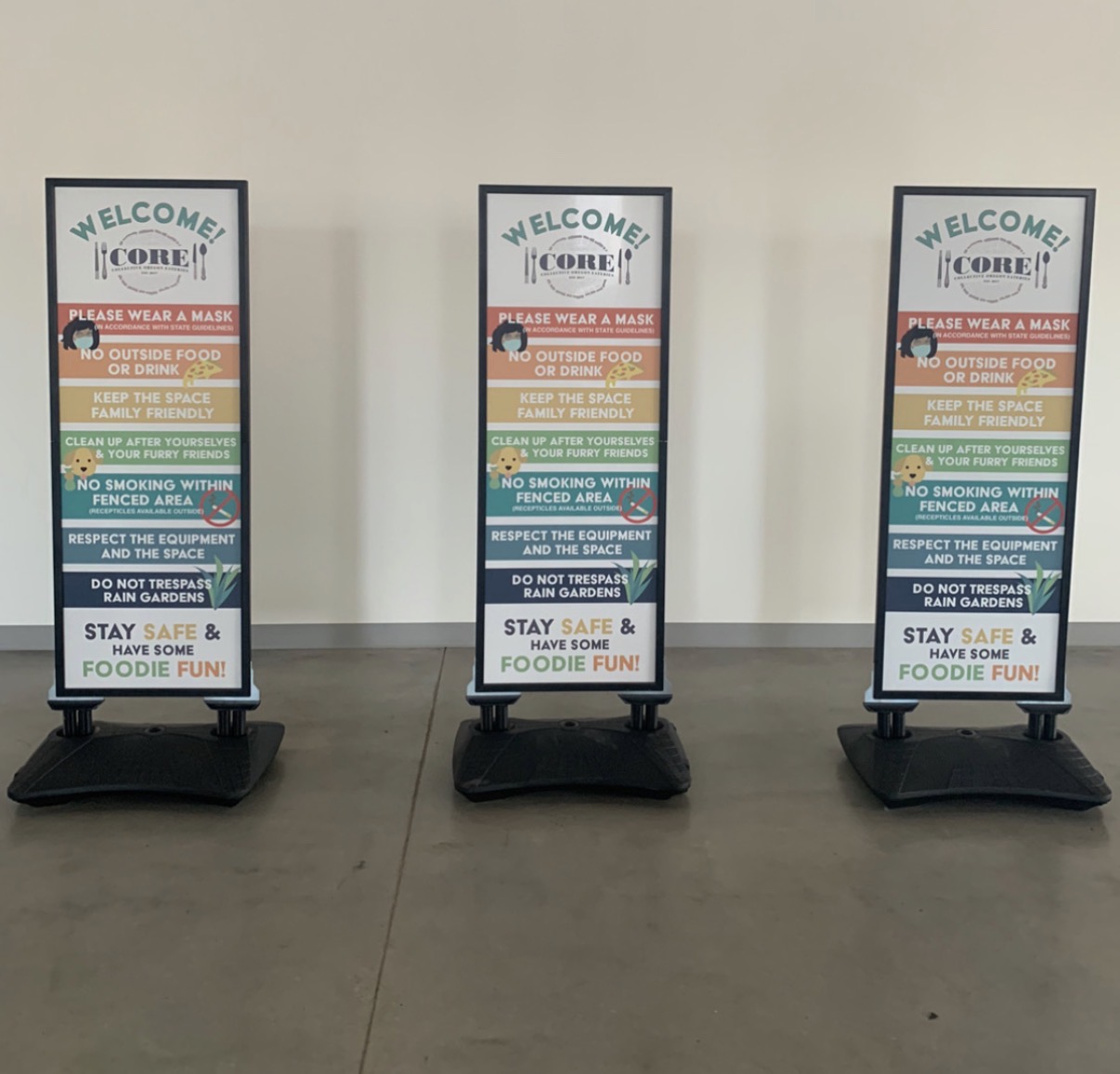 Core welcome retractable banners